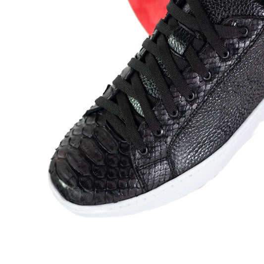 Tenis Piel Pitón . Negro Suela Blanca. NUEVA VERSIÓN