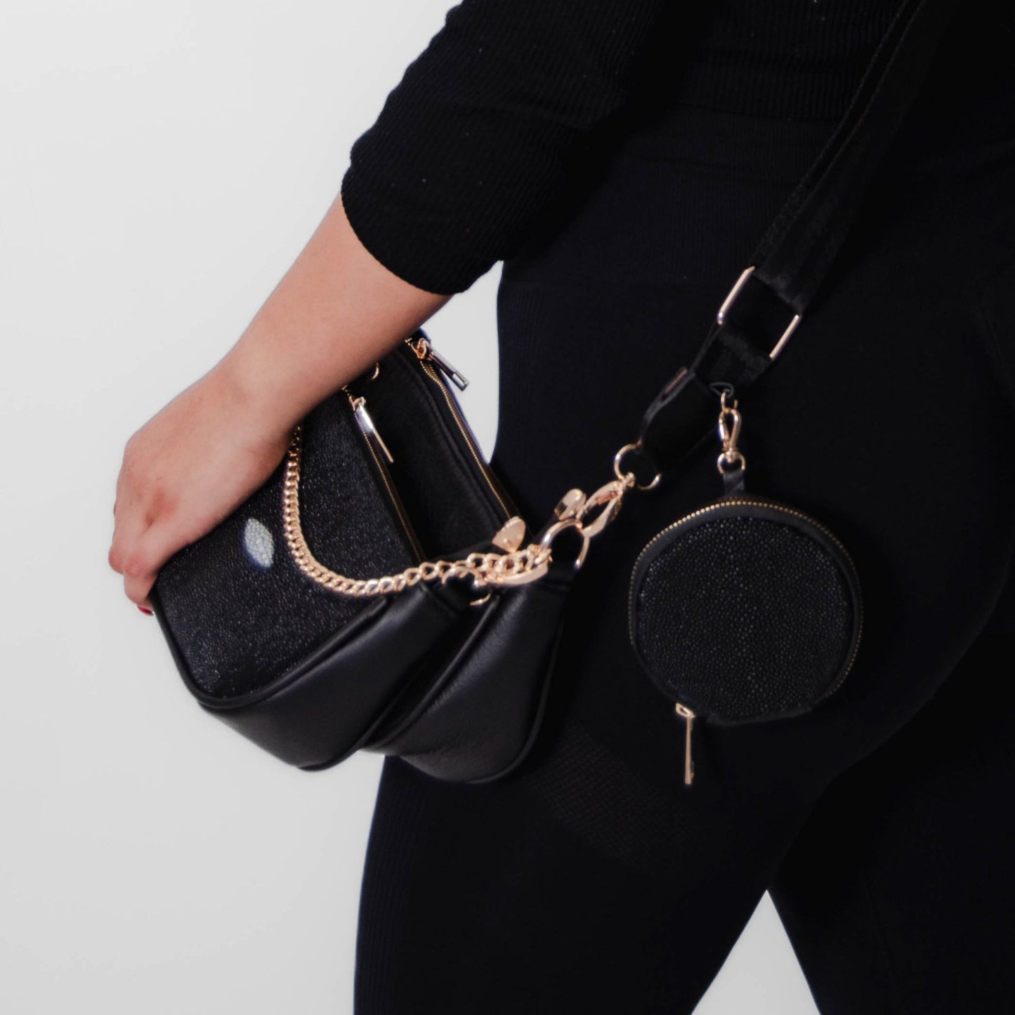 Sidney: Multiple light bag. Manta Ray Skin