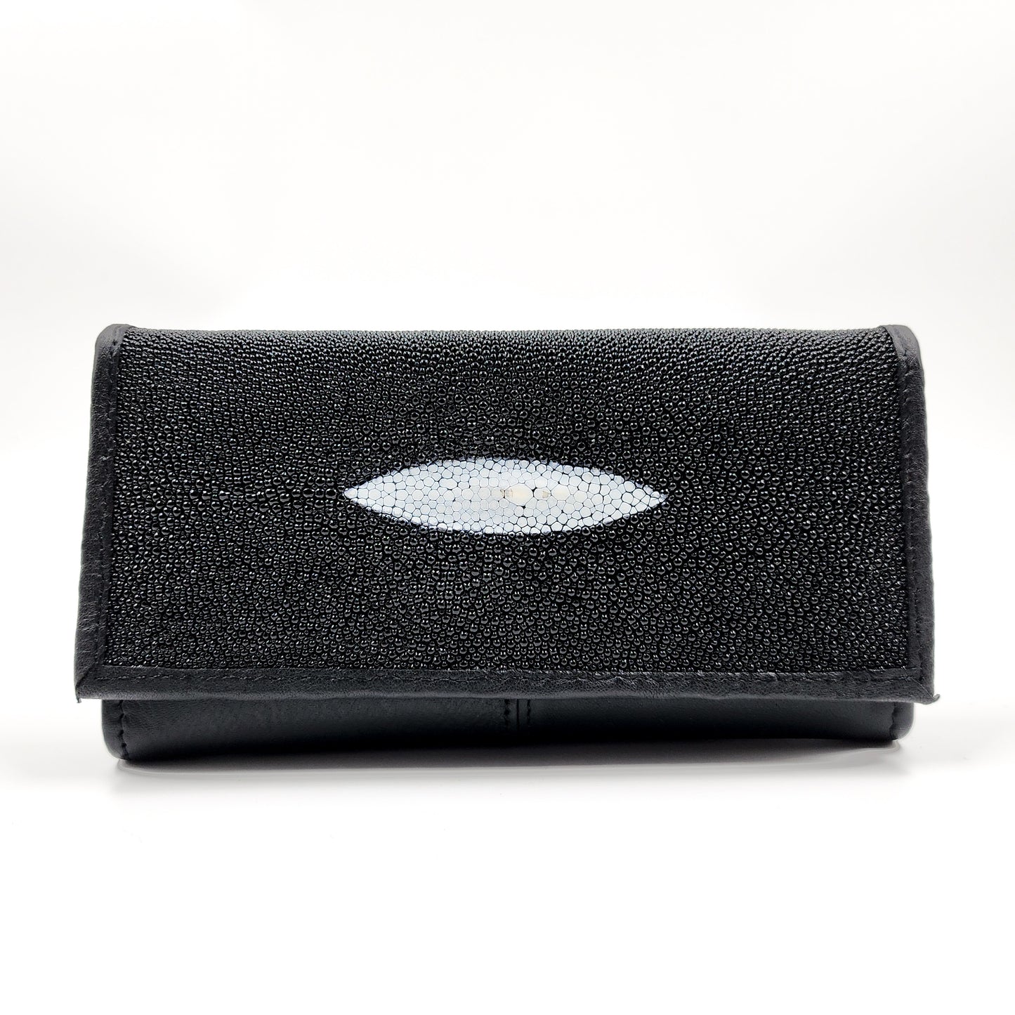 Central: Mantarraya Wallet (for her).