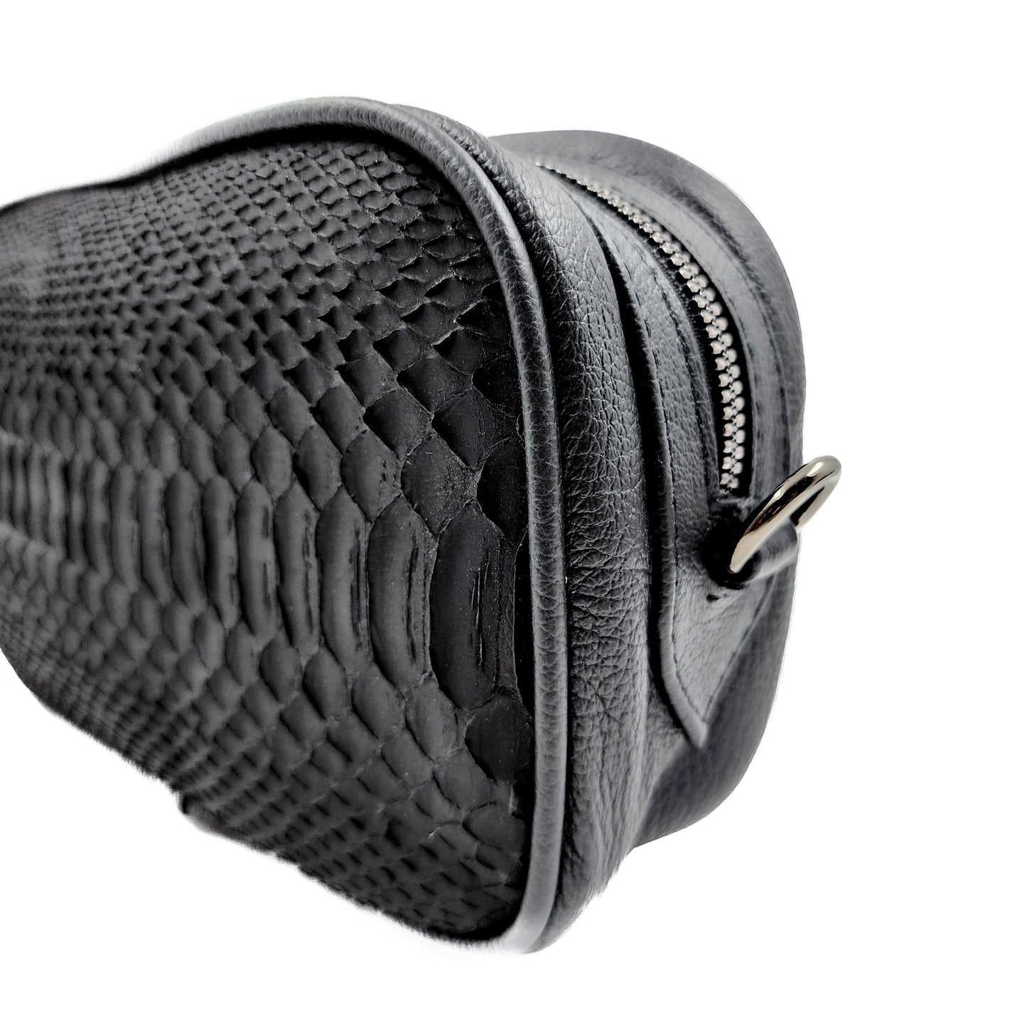 Colosseum: Crocodile Shoulder Bag