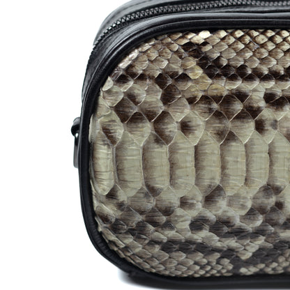 Coliseo XL: Bandolera Pitón Esc. Negro.