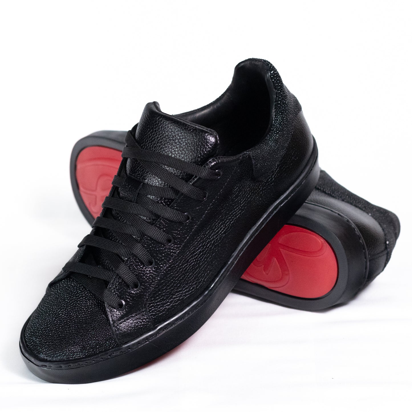 Tenis Piel Mantarraya. Clasico